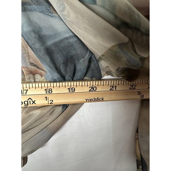 Fashion‎ Nova Mesh All Over Graphic Top Womens Sz M Artsy Art To Wear Cropped - Picture 5 of 11